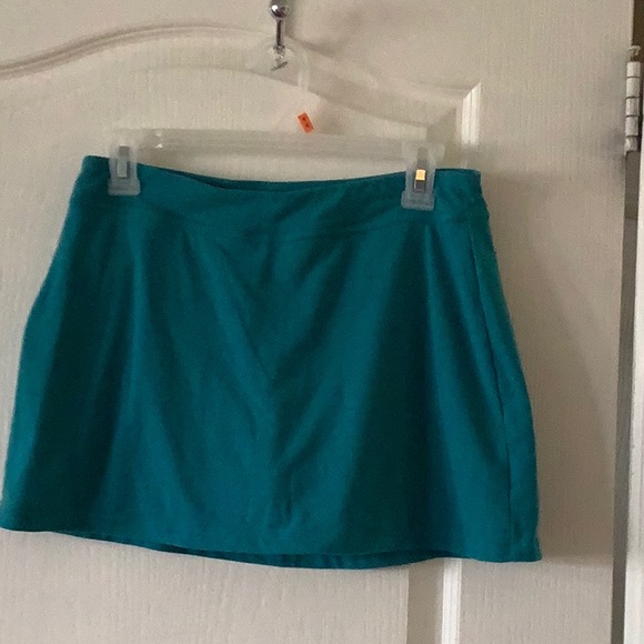 Prana skirt with under shorts size small Guc - Picture 1 of 1